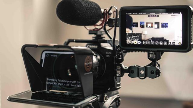 Autocue teleprompter Filmen met een autocue