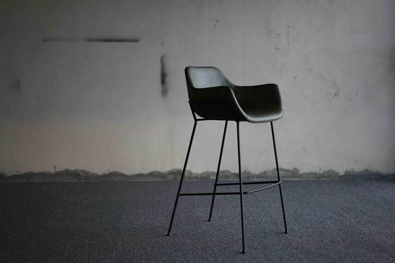 Interview in minimalistische setting Interview filmen extra voorbeeld