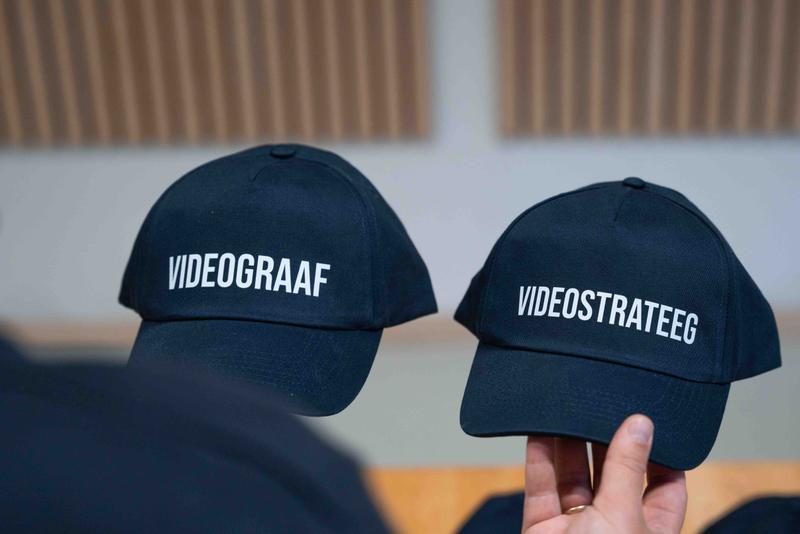 Van videograaf naar videostrateeg Pet met videograaf en videostrateeg